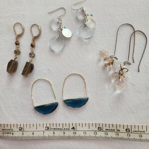 Elegant Blue and Gold Earrings Set